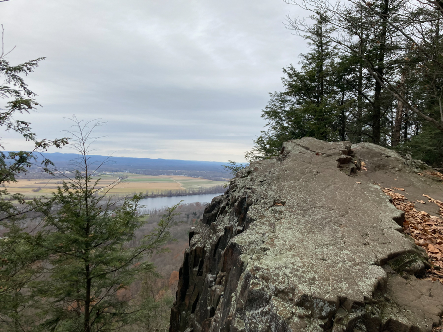 Metacomet-Monadnock Trail (MA NET Sec 7)